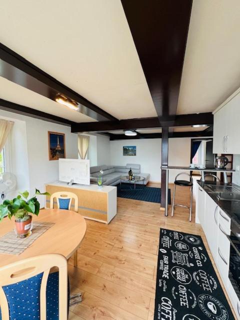 Apartment Au Bord Du Därligen