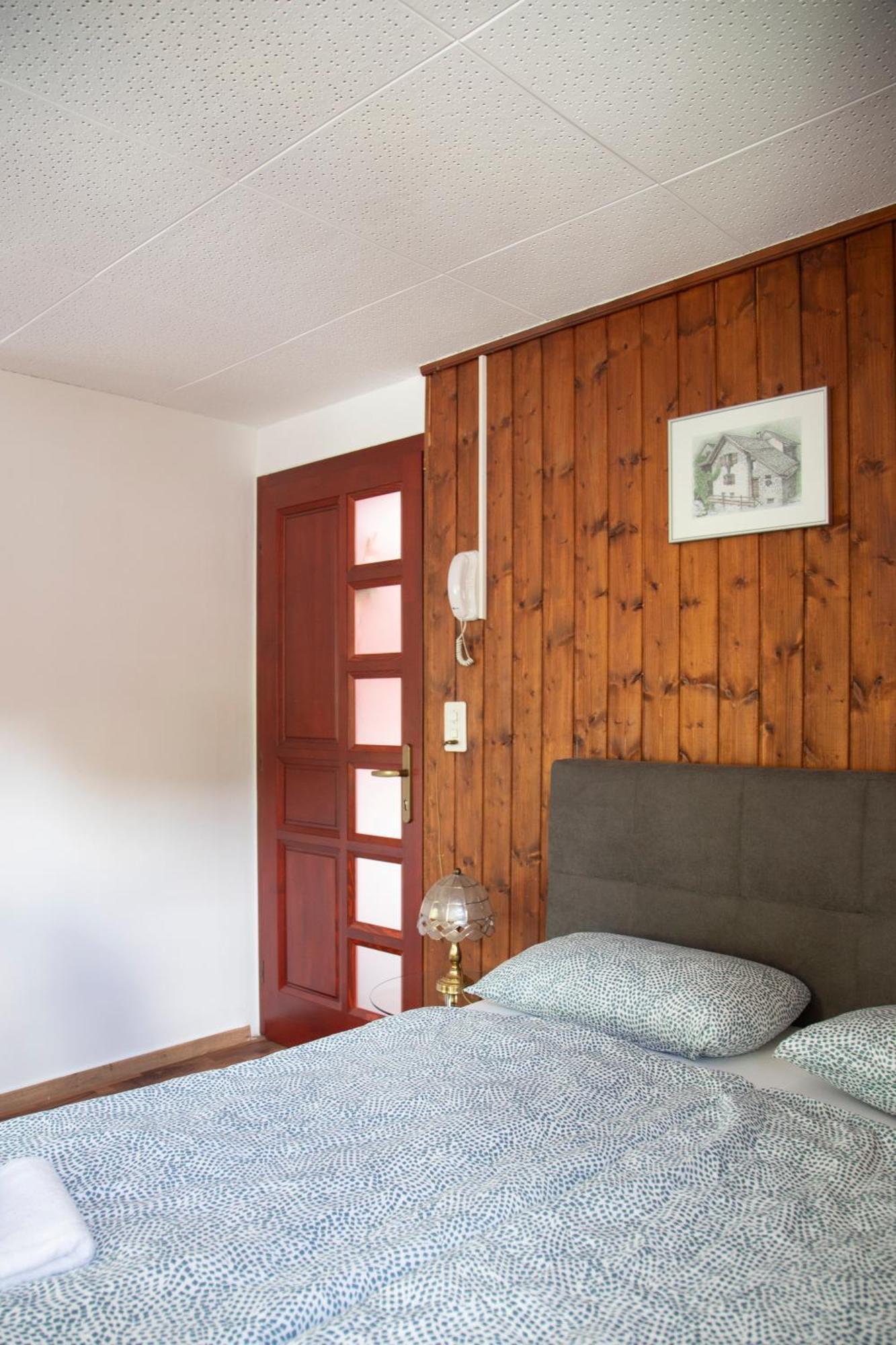 Au Bord Du Apartment