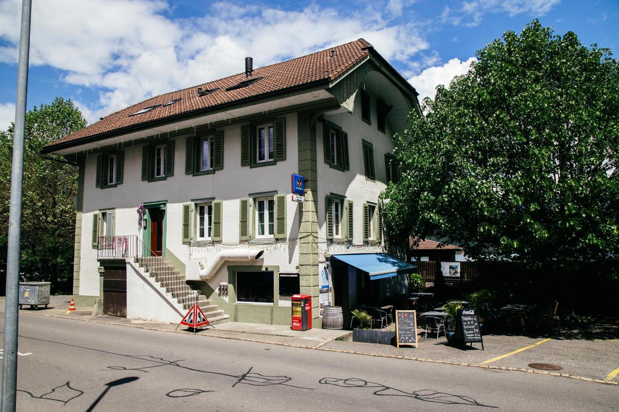 Au Bord Du Därligen
